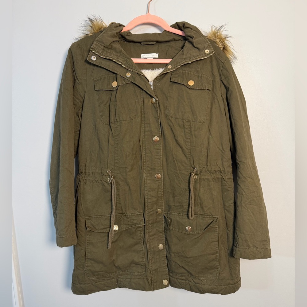 🧥 New York & Company Faux Fur Hooded Utility Jacket – Olive Green | Size L